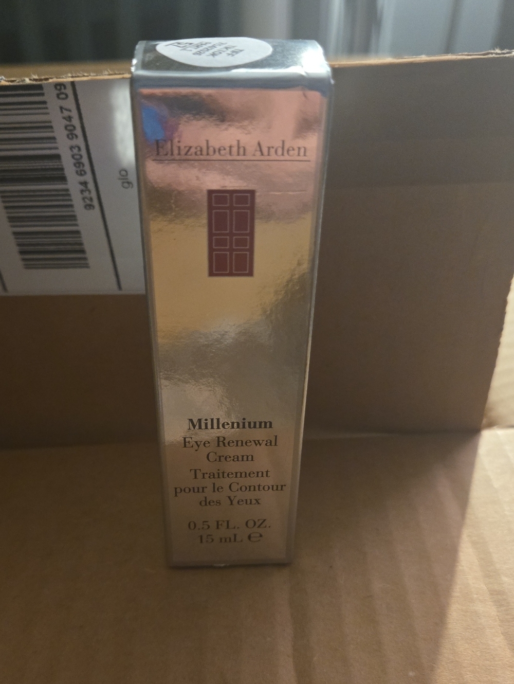 Elizabeth Arden Millenium Eye Renewal Cream - Metallic Gold